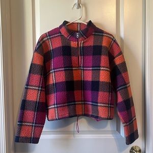 American Eagle Pull Over